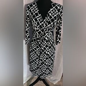 White House black market black and white patterned dress​​​​